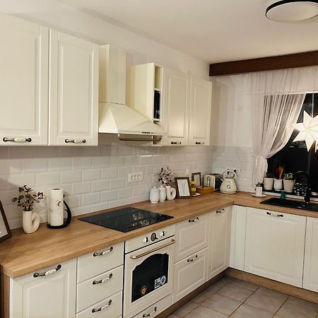 Starlight House Lejlighed Bjelovar Eksteriør billede